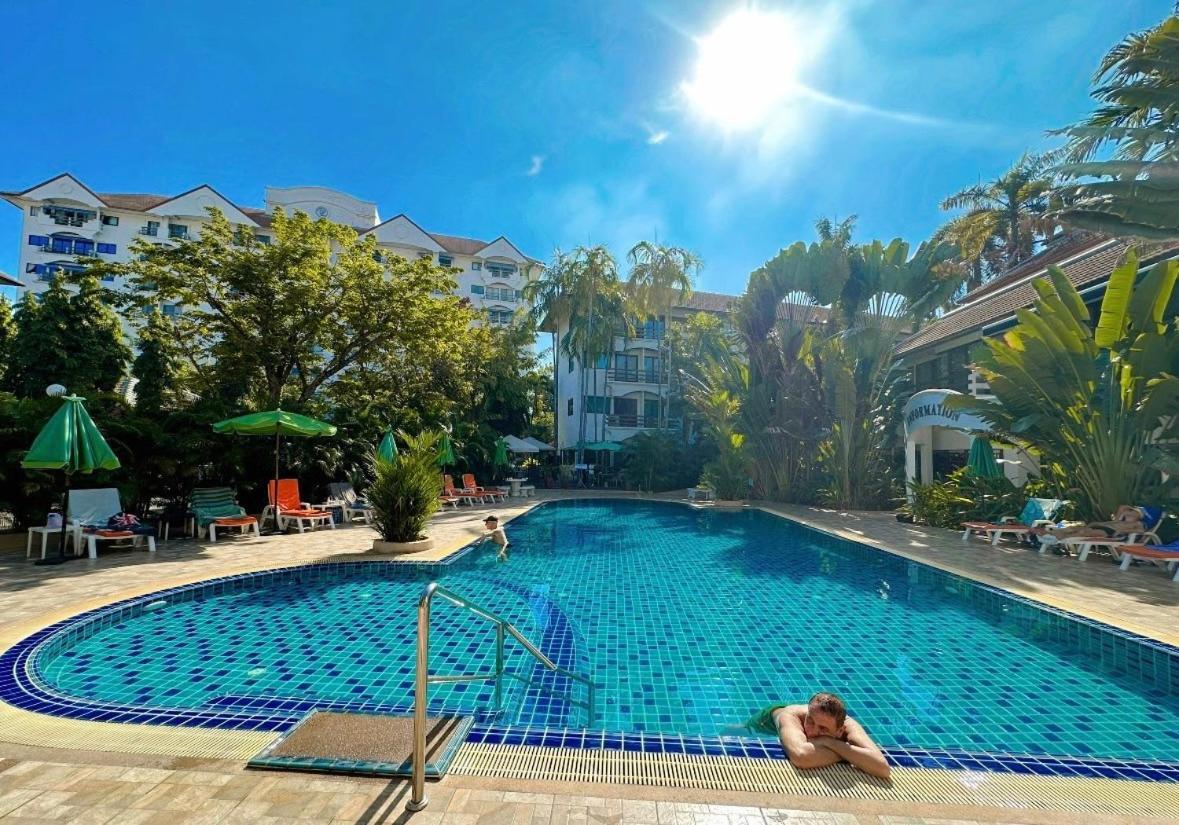 Studio Apartment Diana Estate Condominium Pattaya Eksteriør billede